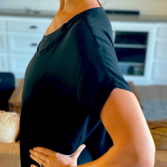 Short sleeved blouse - Picture 5 of 7